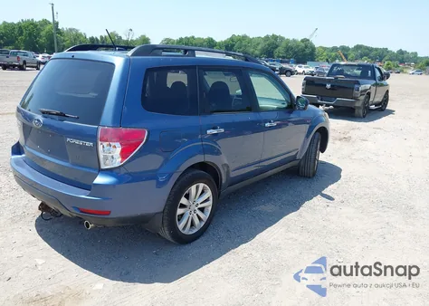 2011 Subaru Forester 2.5X Premium из США, поврежденный, VIN JF2SHADC8BH765474